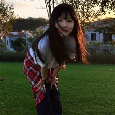 布鲁克斯，草地和可爱脸孔