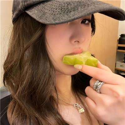 笼里的女人